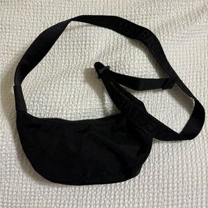 Black BAGGU Mini Crescent